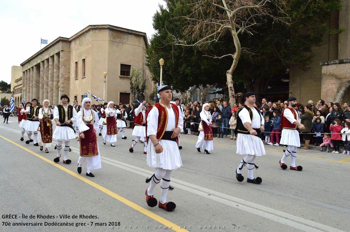 159- Rhodes- Defile Dodecanese grec.JPG